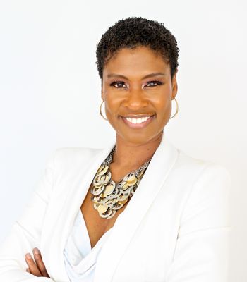 Portrait of Kisha Facey, Realtor.